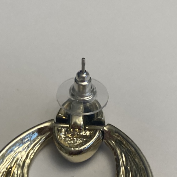 Retro Enamel Silver Tone Earrings - Picture 13 of 14